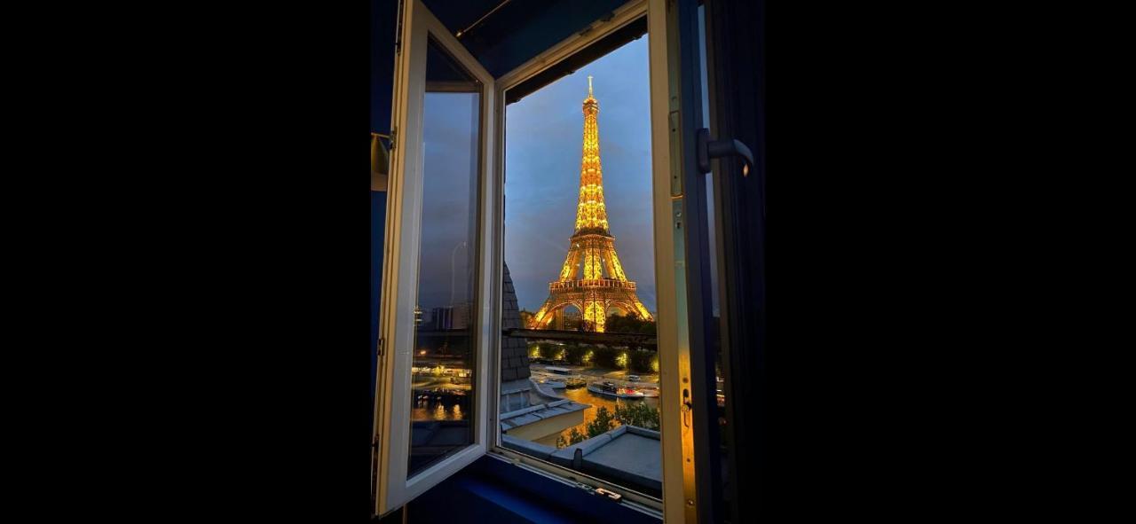 Eiffel Tower Romantic View Appartamento Parigi Esterno foto